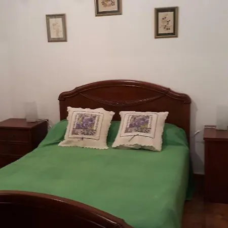 Lo De Imo, * San Martín del Castañar